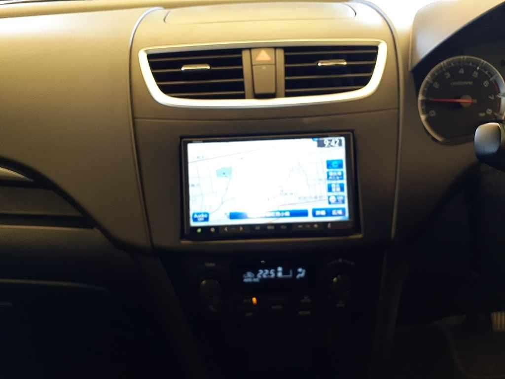 2012  SUZUKI SWIFT RS
